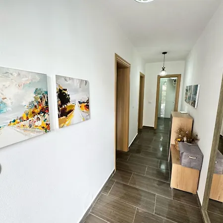 Wiola's Private With Private Parking Villa