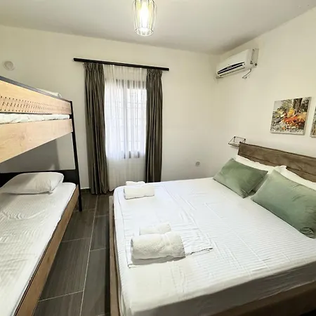 וילה Wiola's Private With Private Parking Vlorë