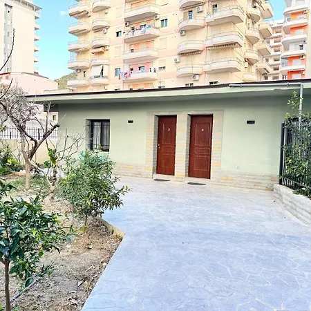 Wiola's Private With Private Parking *